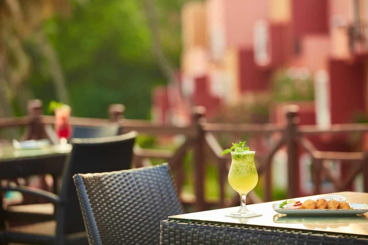 Taj Cidade De Goa Heritage, Goa Santa Cruz Bagian luar foto The Terrace