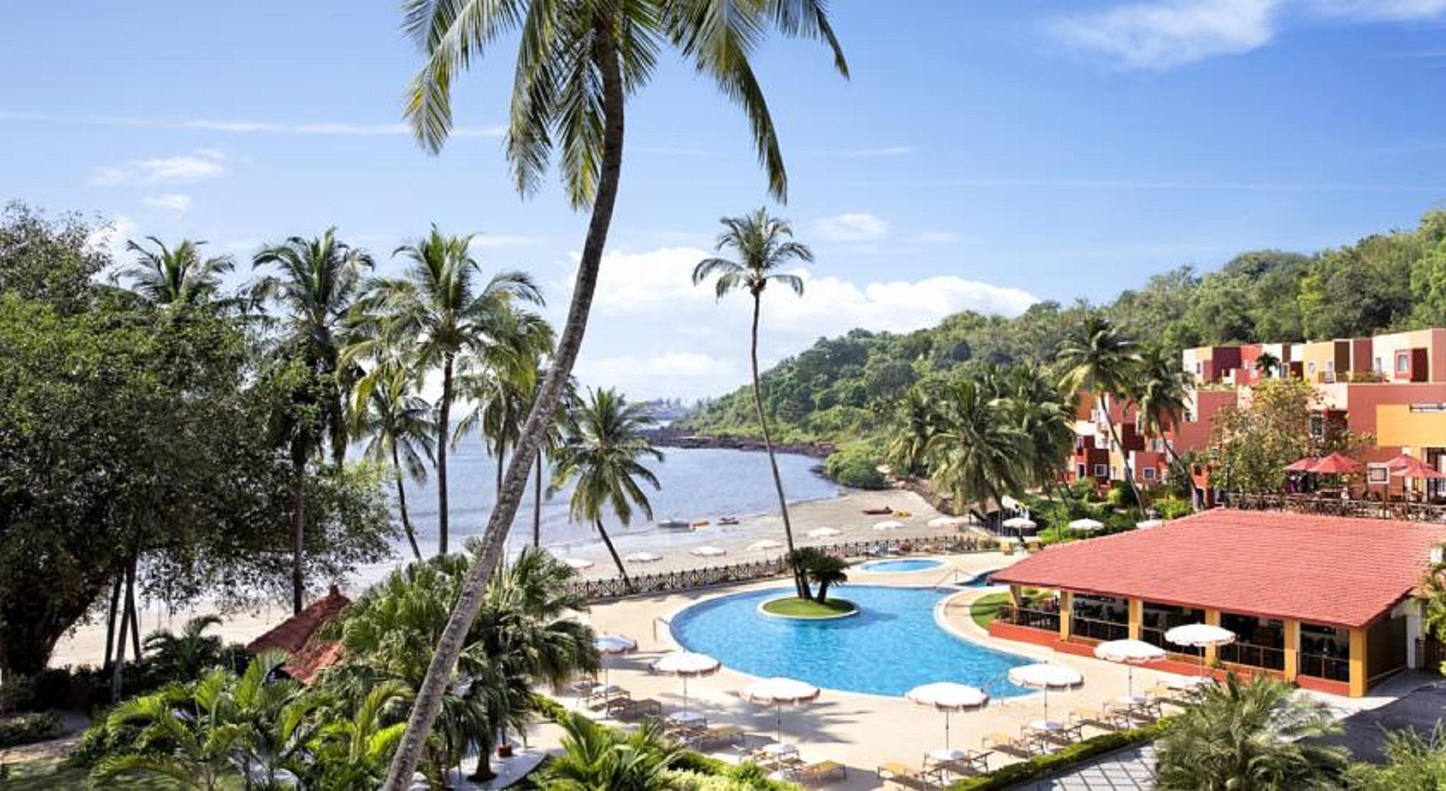 Taj Cidade De Goa Heritage, Goa Santa Cruz Bagian luar foto The beach at the resort