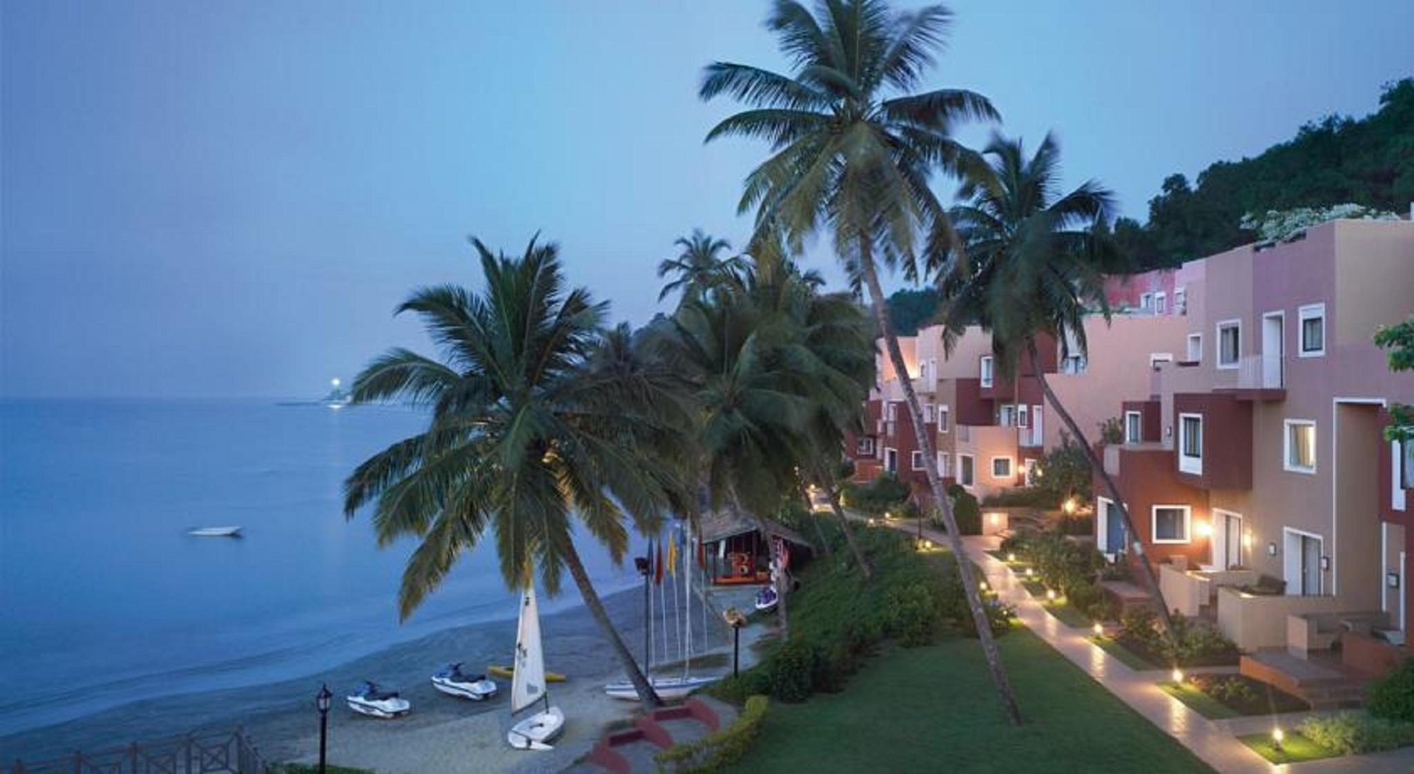 Taj Cidade De Goa Heritage, Goa Santa Cruz Bagian luar foto A view of the beach at the resort
