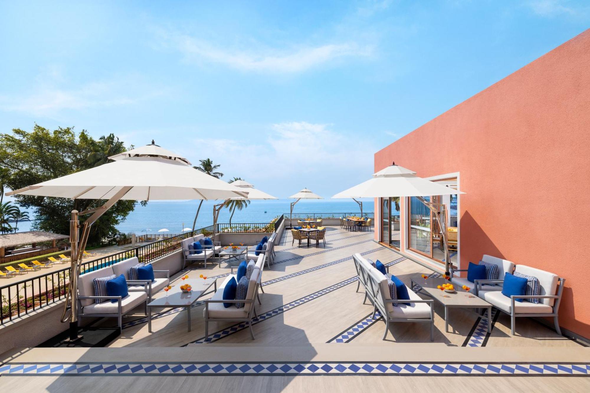 Taj Cidade De Goa Heritage, Goa Santa Cruz Bagian luar foto The rooftop bar at the hotel