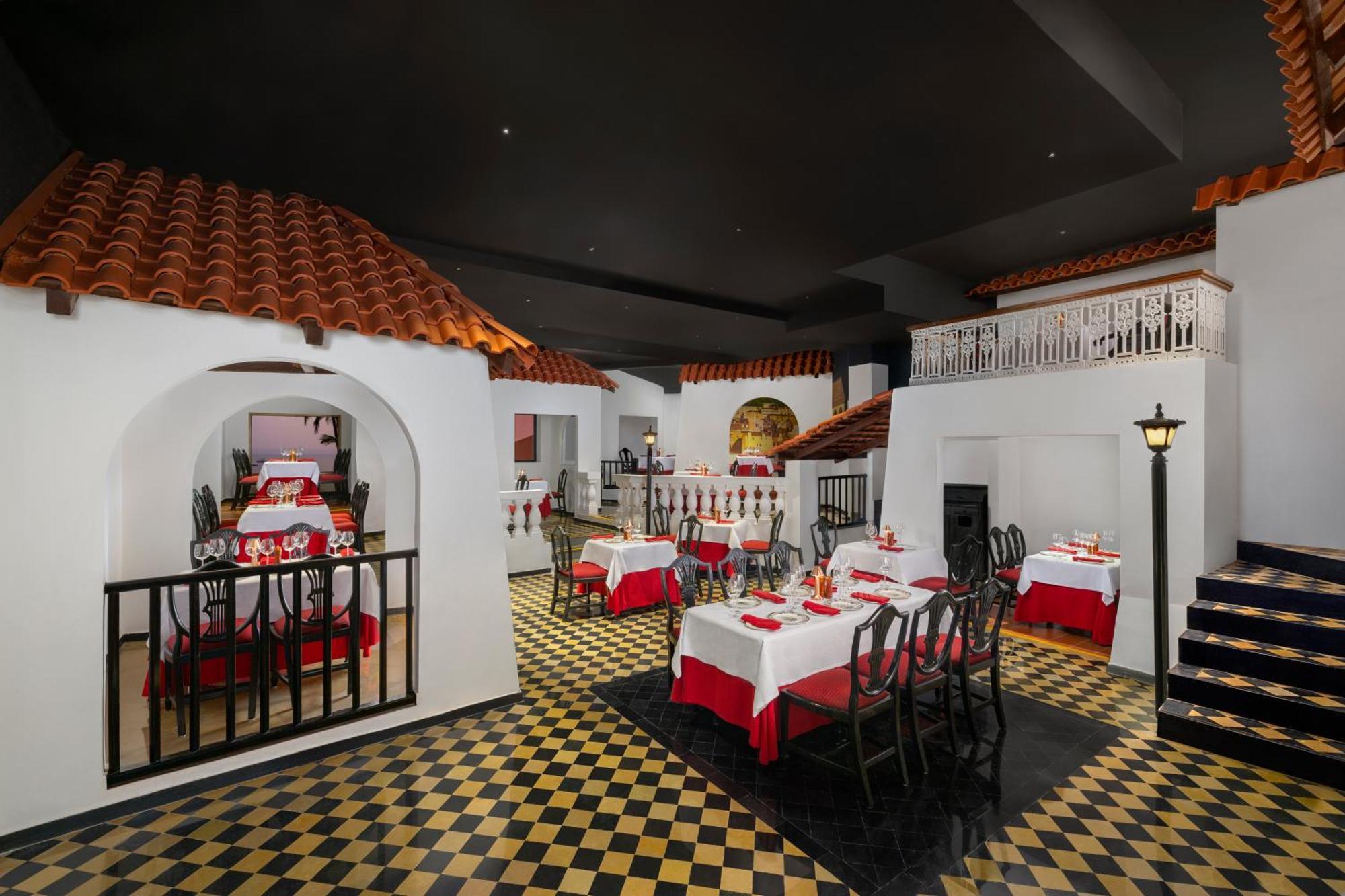 Taj Cidade De Goa Heritage, Goa Santa Cruz Bagian luar foto Interior of the restaurant