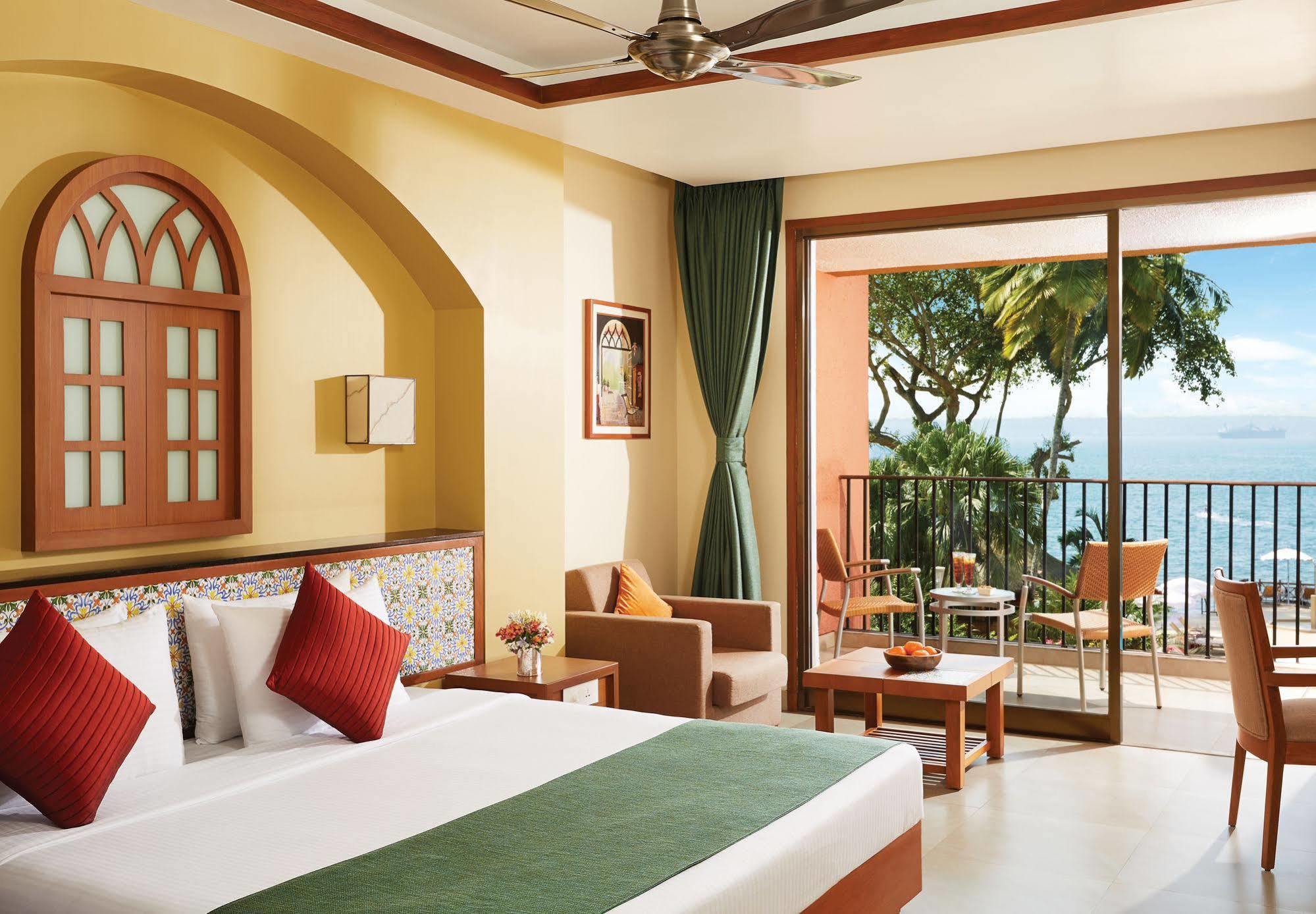 Taj Cidade De Goa Heritage, Goa Santa Cruz Bagian luar foto Deluxe Room